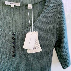 Cashmere scoop neck